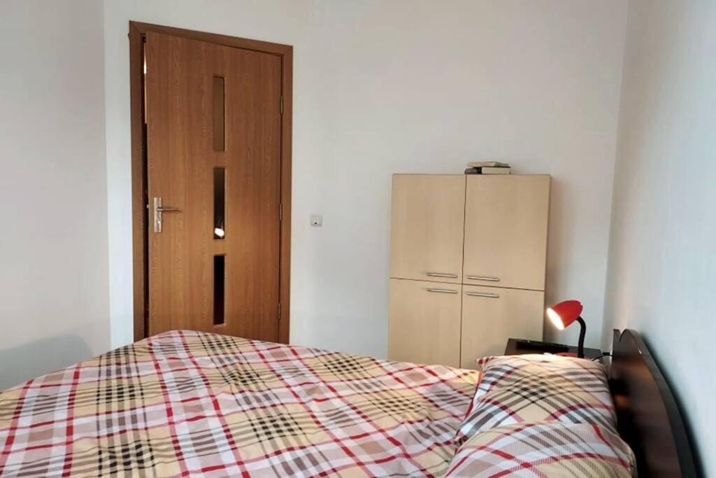 Spacious Flat, With Free Parking & Air Conditioning Floreşti Zewnętrze zdjęcie